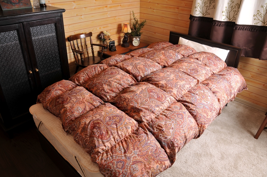 極暖 超軽量 高級羽毛布団（ダックダウン93％）シングル